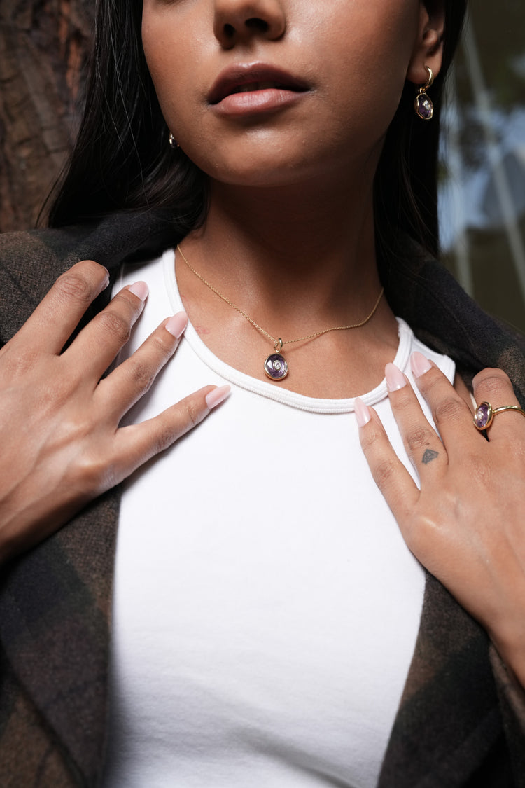 The Oval Pendant worn by model (PRA02365)