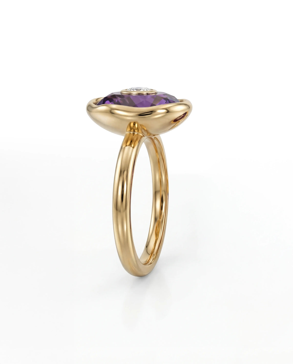 Episode 3: The Oval Ring Soléi