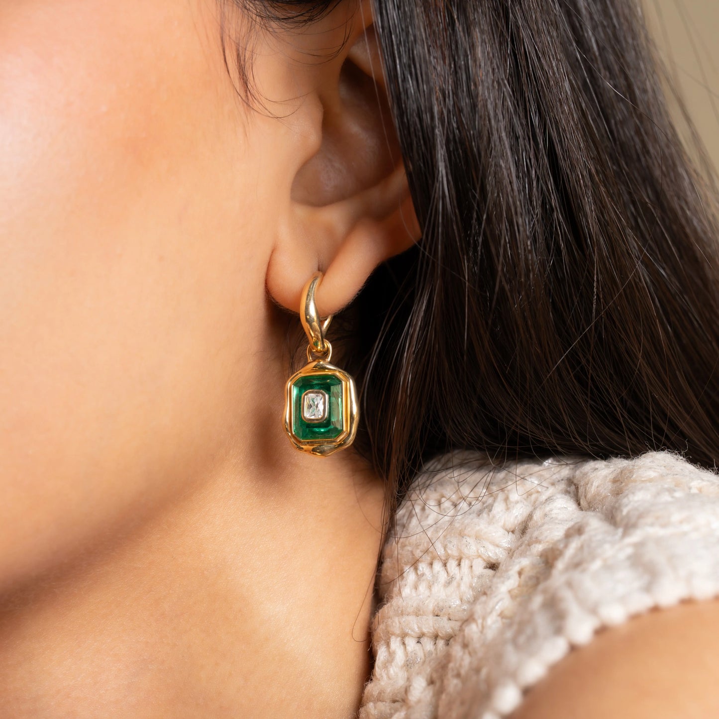 Episode 2: The Emerald Earring Soléi