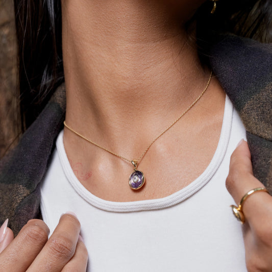 Episode 3: The Oval Pendant Soléi