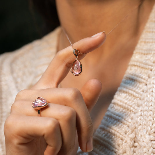 Episode 1: The Pear Pendant Soléi